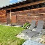 Idyllisches Zur Alleinnutzung Nahe Bad Waltersdorf