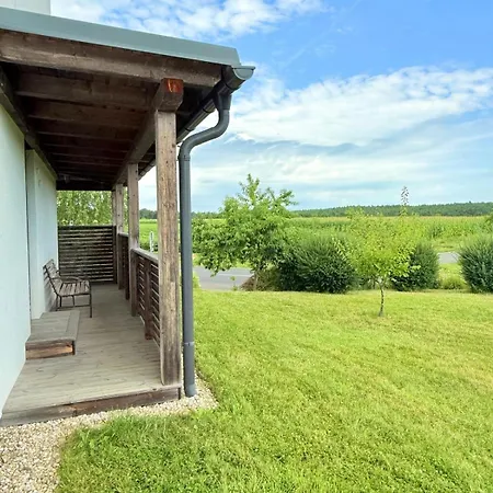 Holiday home Idyllisches Zur Alleinnutzung Nahe Bad Waltersdorf *